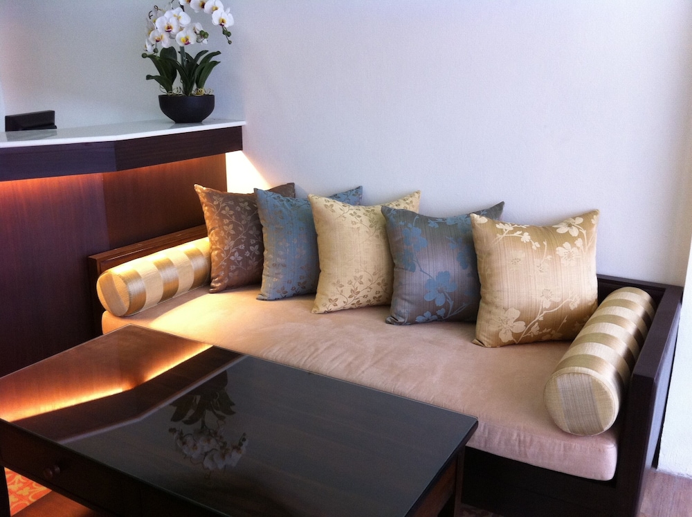Smile Society Boutique Hostel 10/17