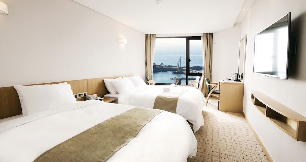 Mstay Hotel Jeju 17/64