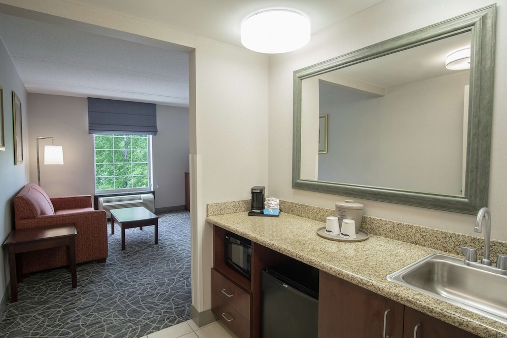 Hampton Inn And Suites Berkshires Lenox 44/59