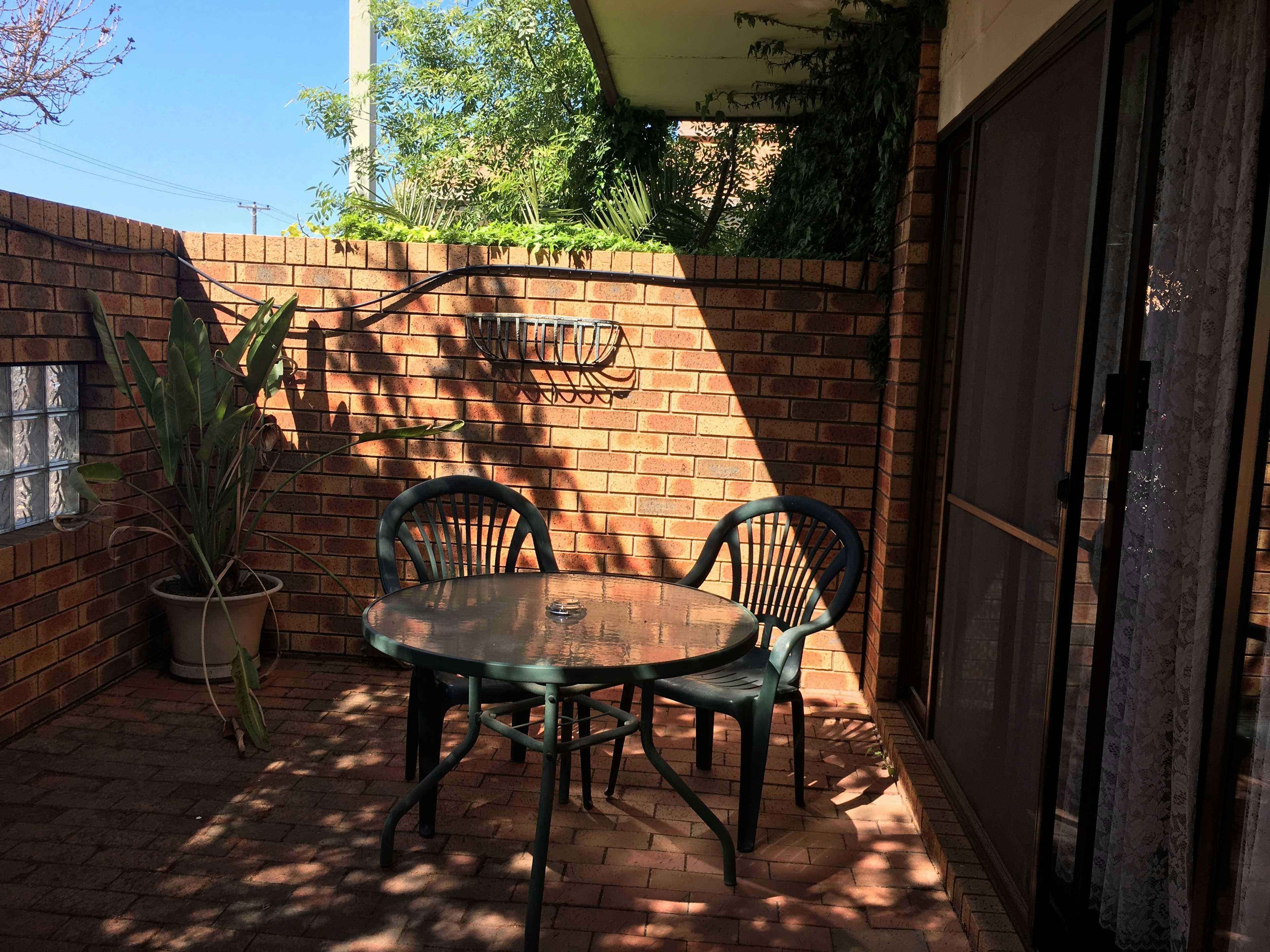 HORSHAM MID CITY COURT MOTEL 4/7