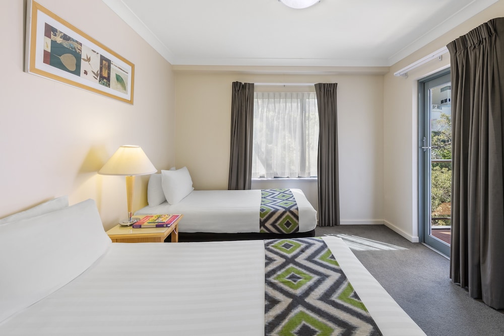 2 BEDROOMS, APARTMENT, 2 BATHROOMS