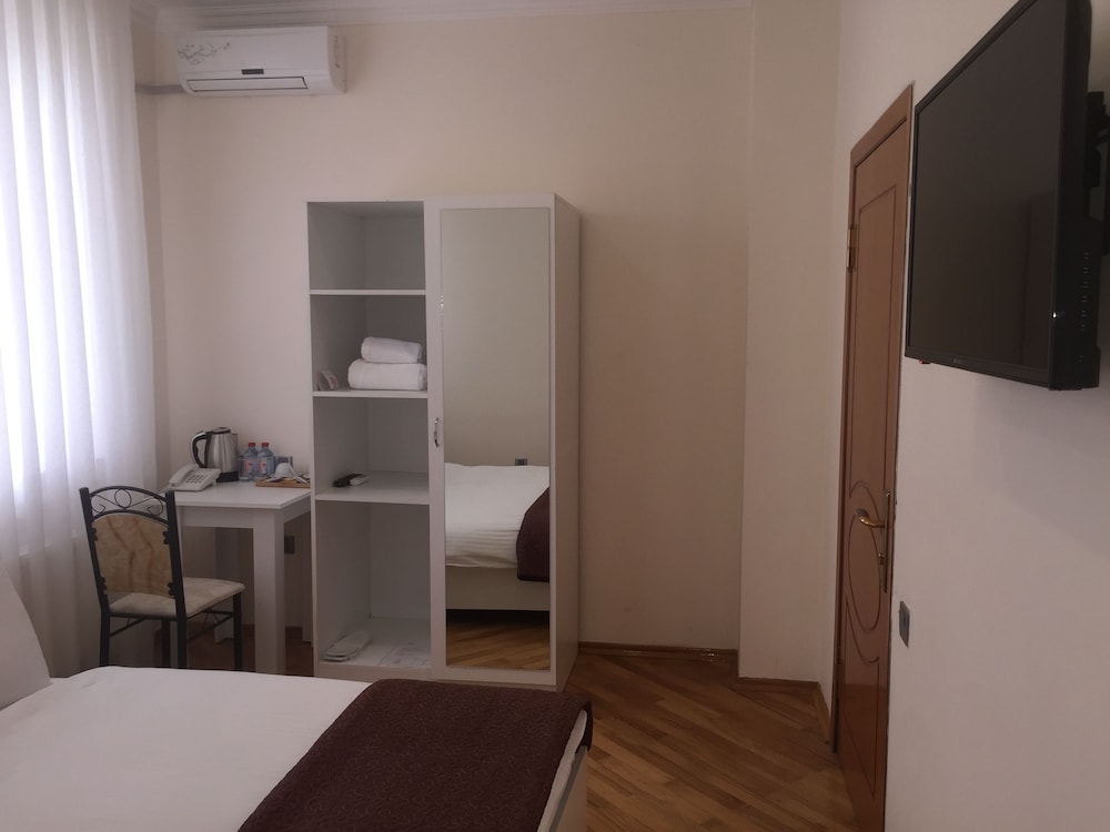 Central Baku Hotel 33/50