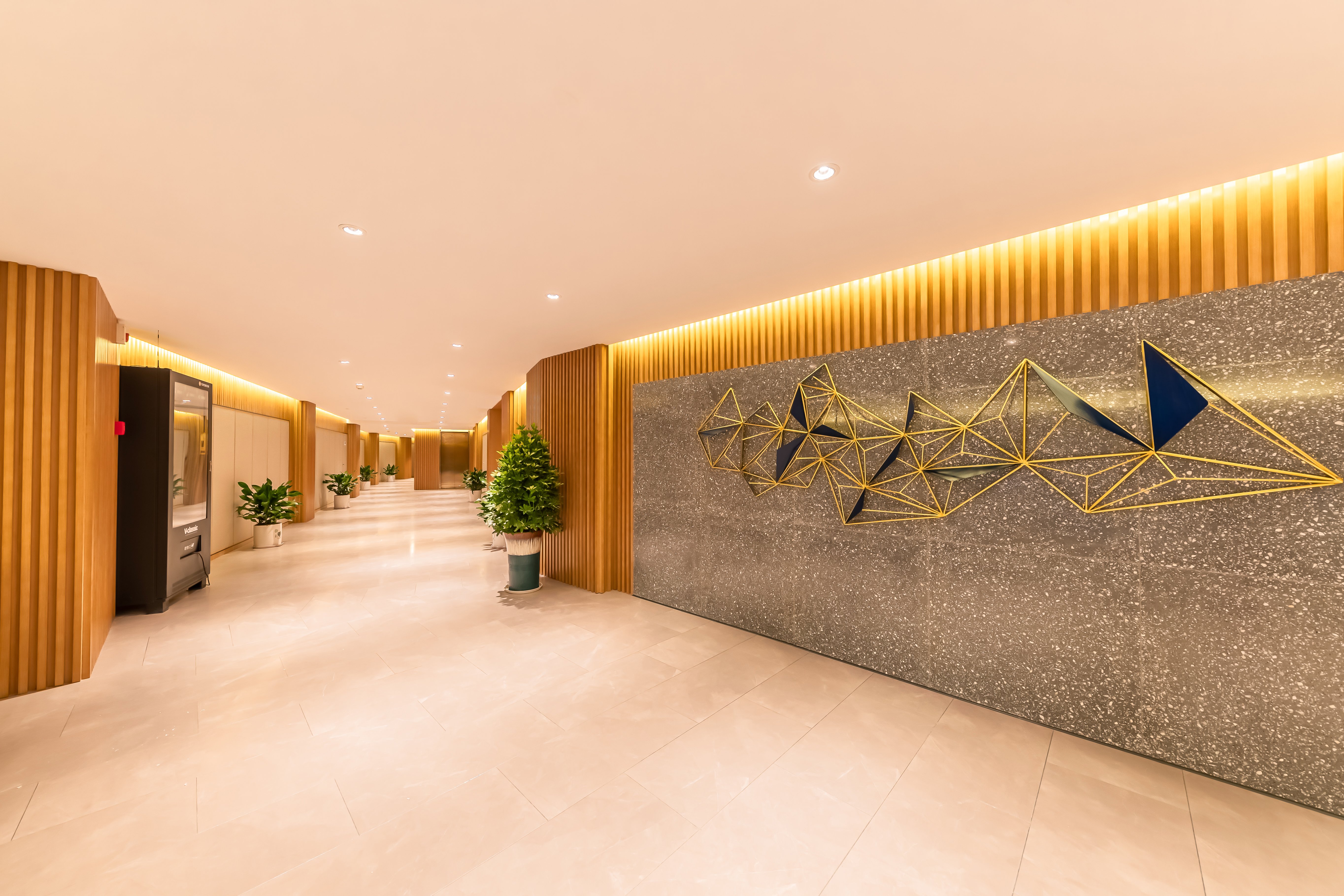 Holiday Inn Express Yichang Riverside 8/81