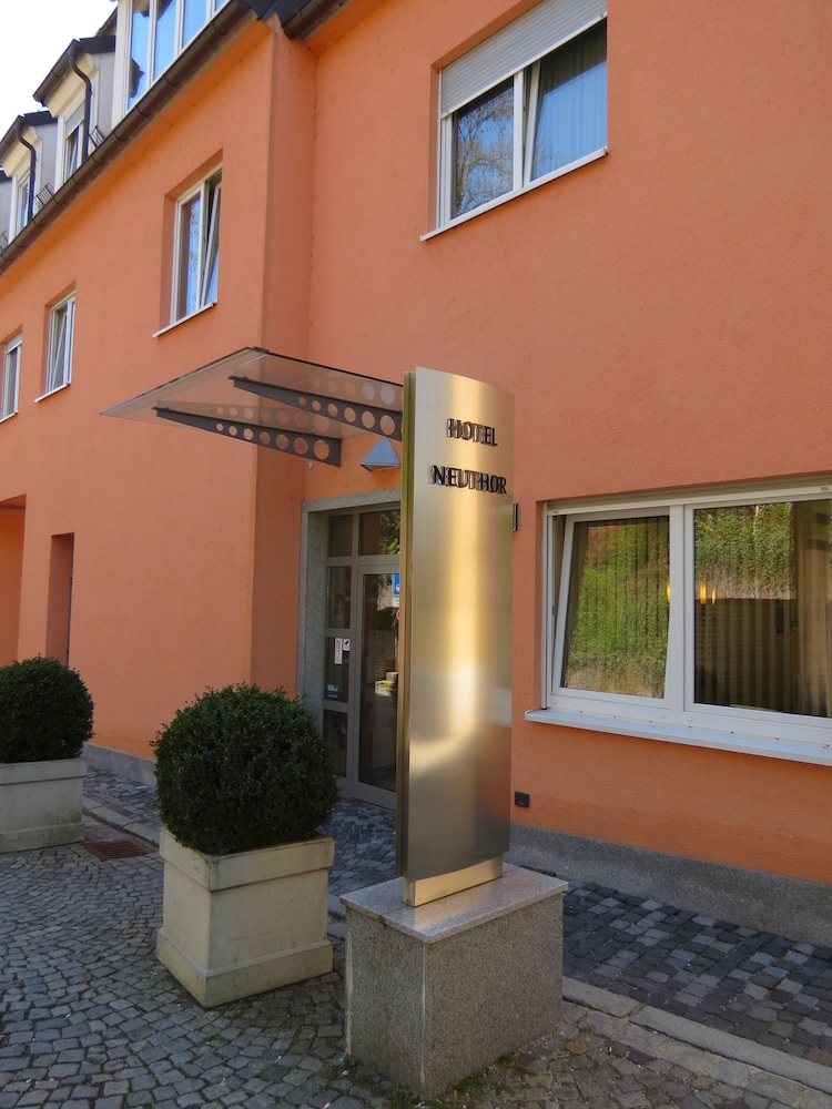 Hotel Neuthor 43/50