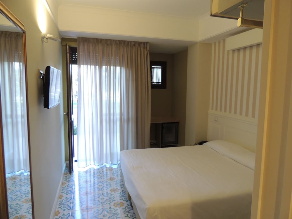 Hotel Zeus Pompei 21/50