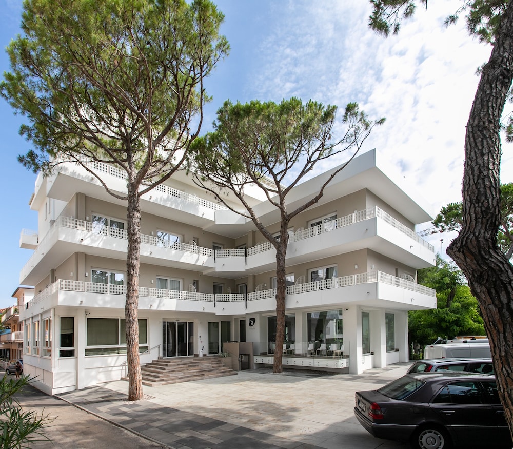Hotel Greif 4/50