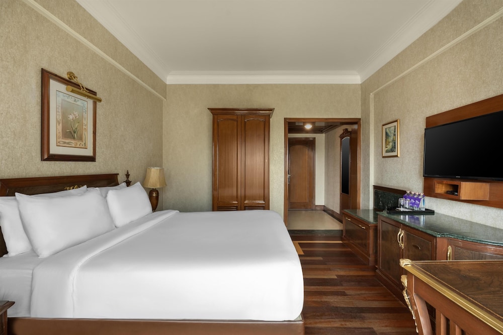 Radisson Hotel Jalandhar 11/50