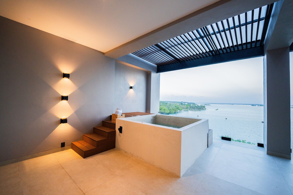 Amaranto Hotel Boutique 25/50
