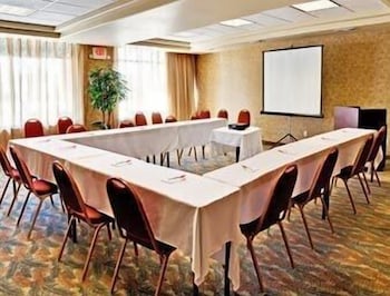 Hawthorn Suites By Wyndham Oakland/Alameda 45/50