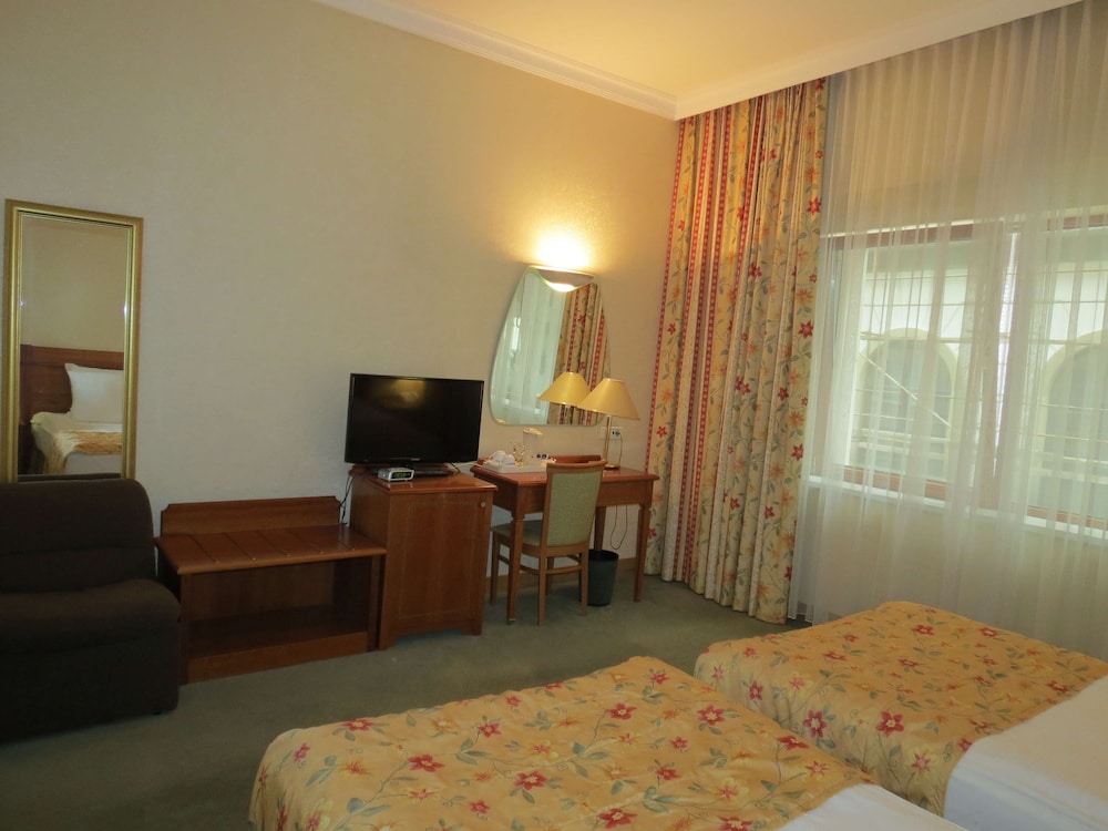 Hotel Turist 15/38