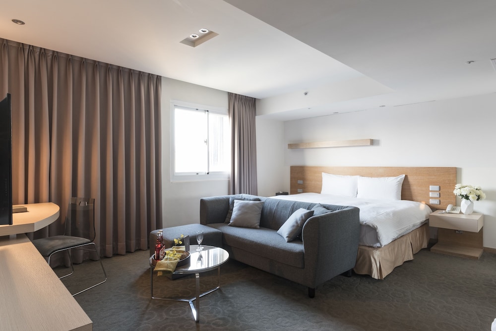 Beacon Hotel 52/69