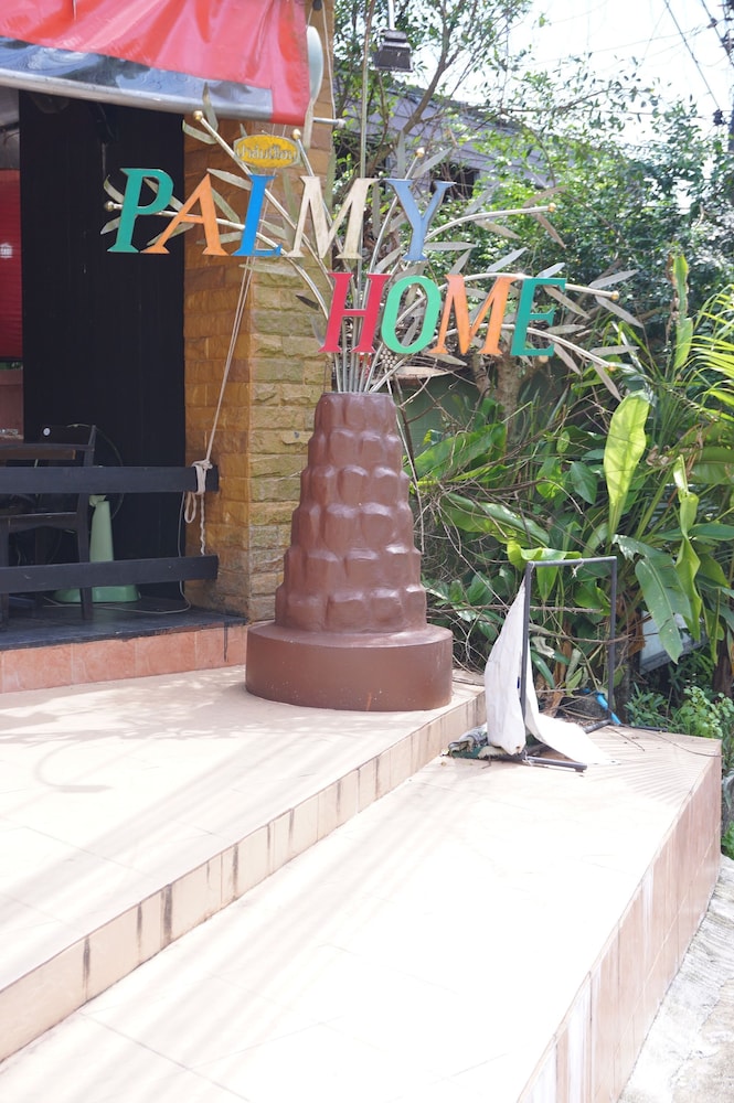 Palmy Home 4/21