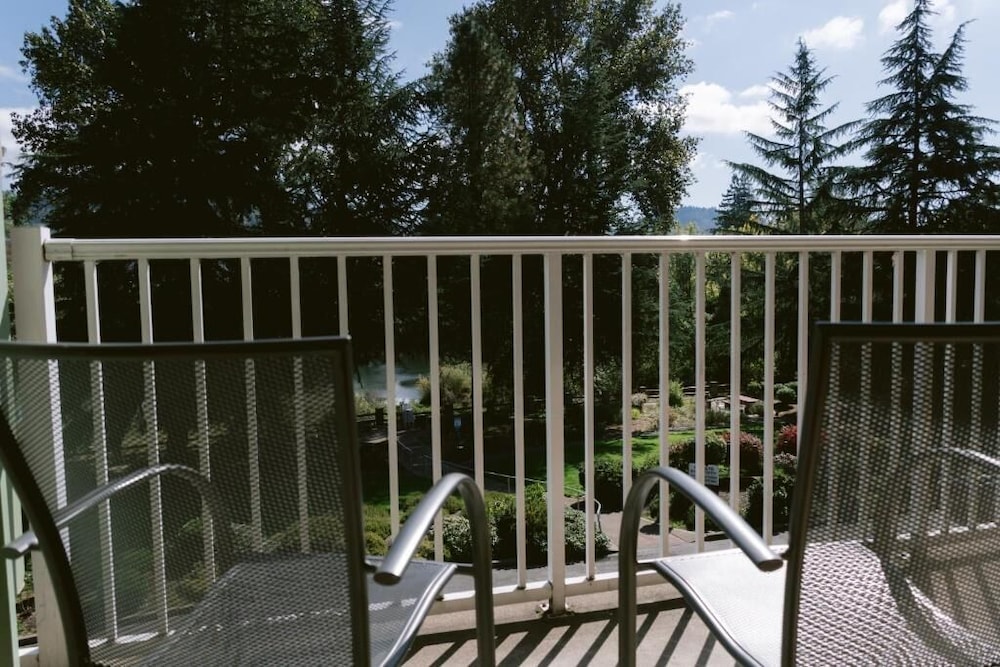 Riverfront Inn Roseburg 52/72