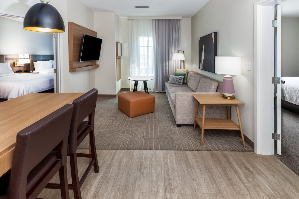 Staybridge Suites Portland 33/47