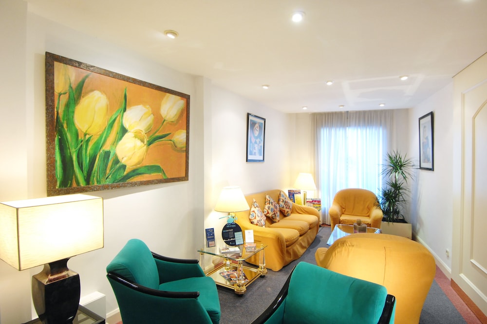 Bonanova Suite 47/58