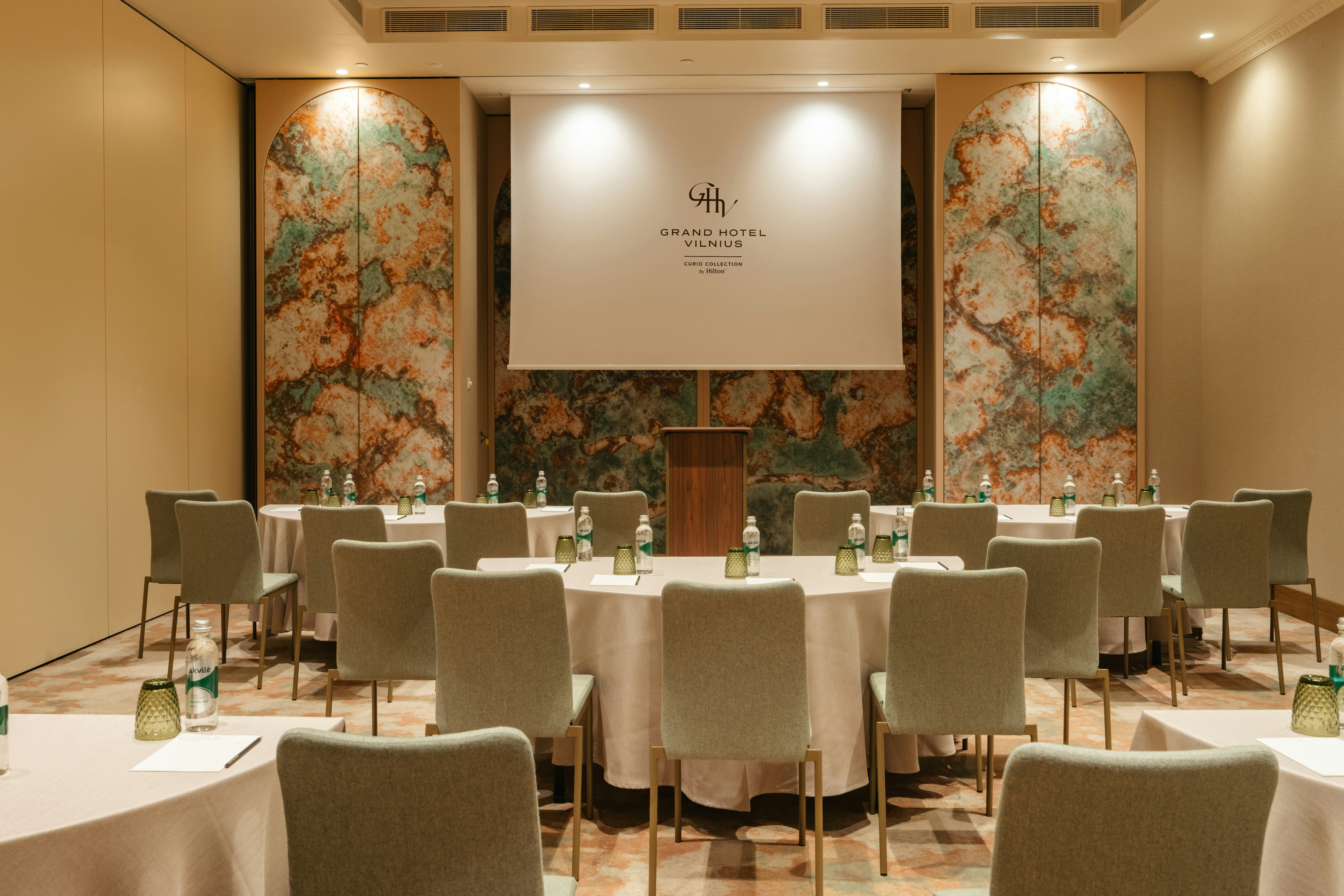 Grand Hotel Vilnius, Curio Collection by Hilton 46/47