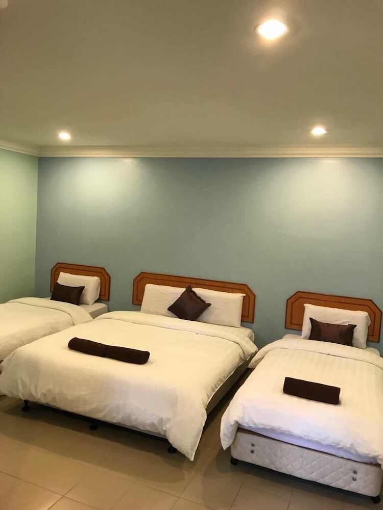 Seri Kangsar KK Hotel 12/34