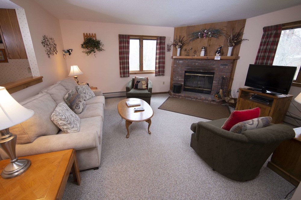 Okemo Mountain Lodging 23/42