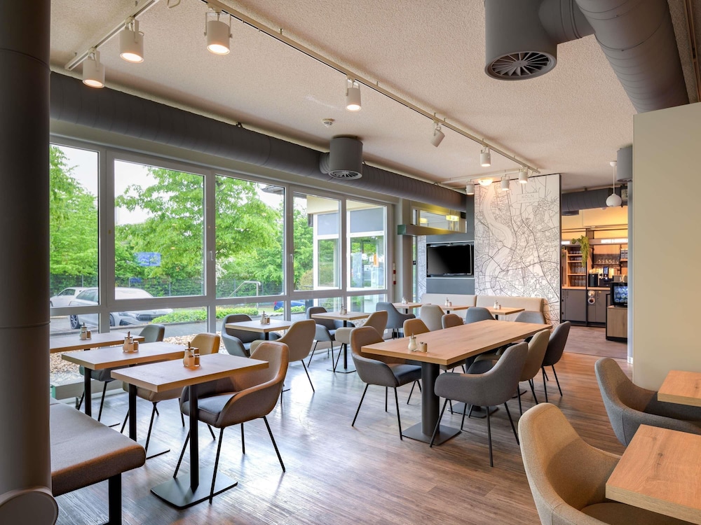 Ibis Cologne Airport Hotel 40/50
