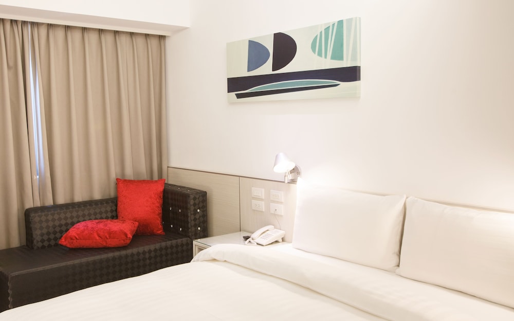 Hotel Hi Xinmin 24/67