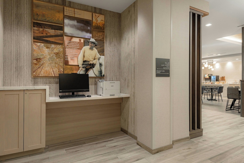 Fairfield By Marriott Inn & Suites Cincinnati Oakley 20/25