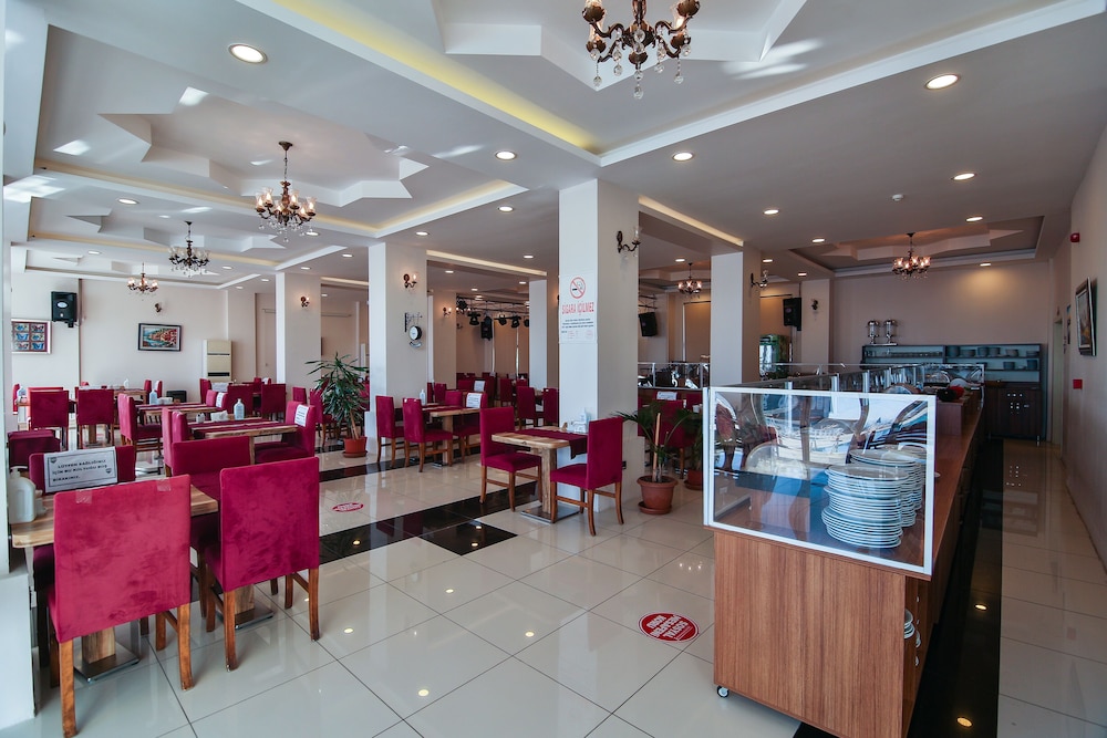 Diamond Hotel 37/47