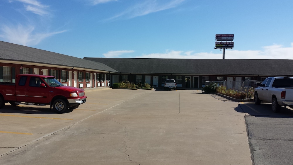 Green Country Inn 28/31
