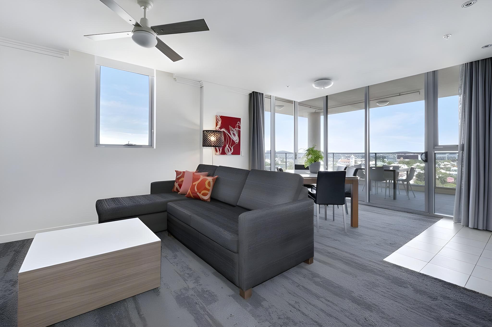 DELUXE, APARTMENT