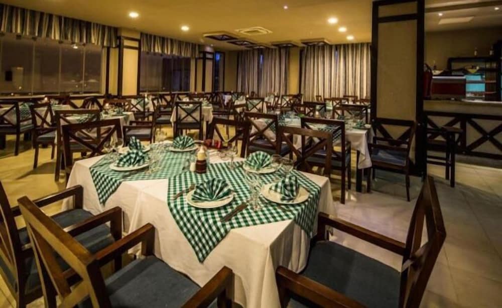 El Karma Aqua Beach Resort 45/50