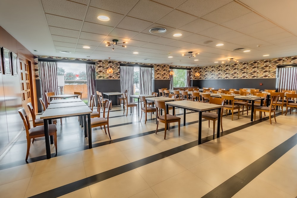 Alhama Hotel 54/64