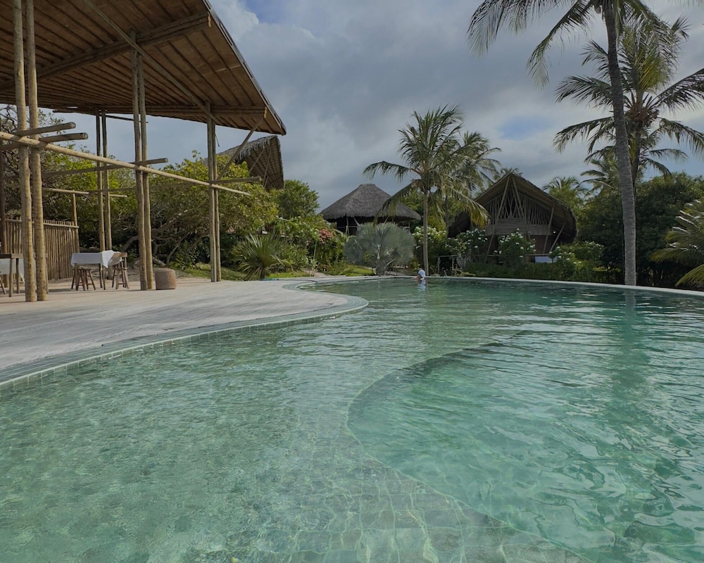 Villa Sabia Eco Bungalows 50/50