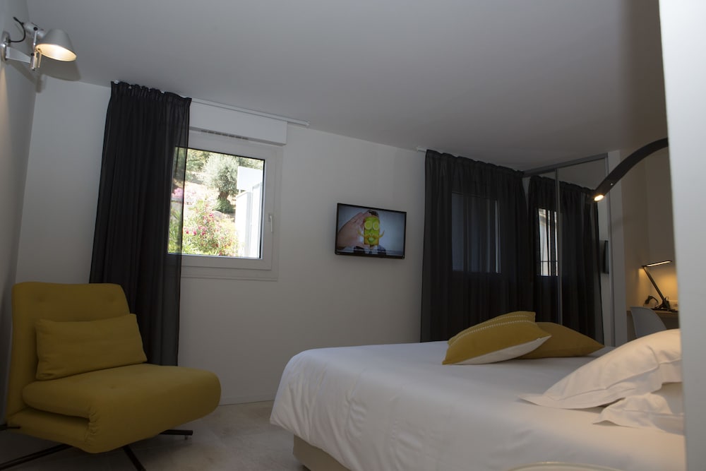 Hotel Alcyon 18/41