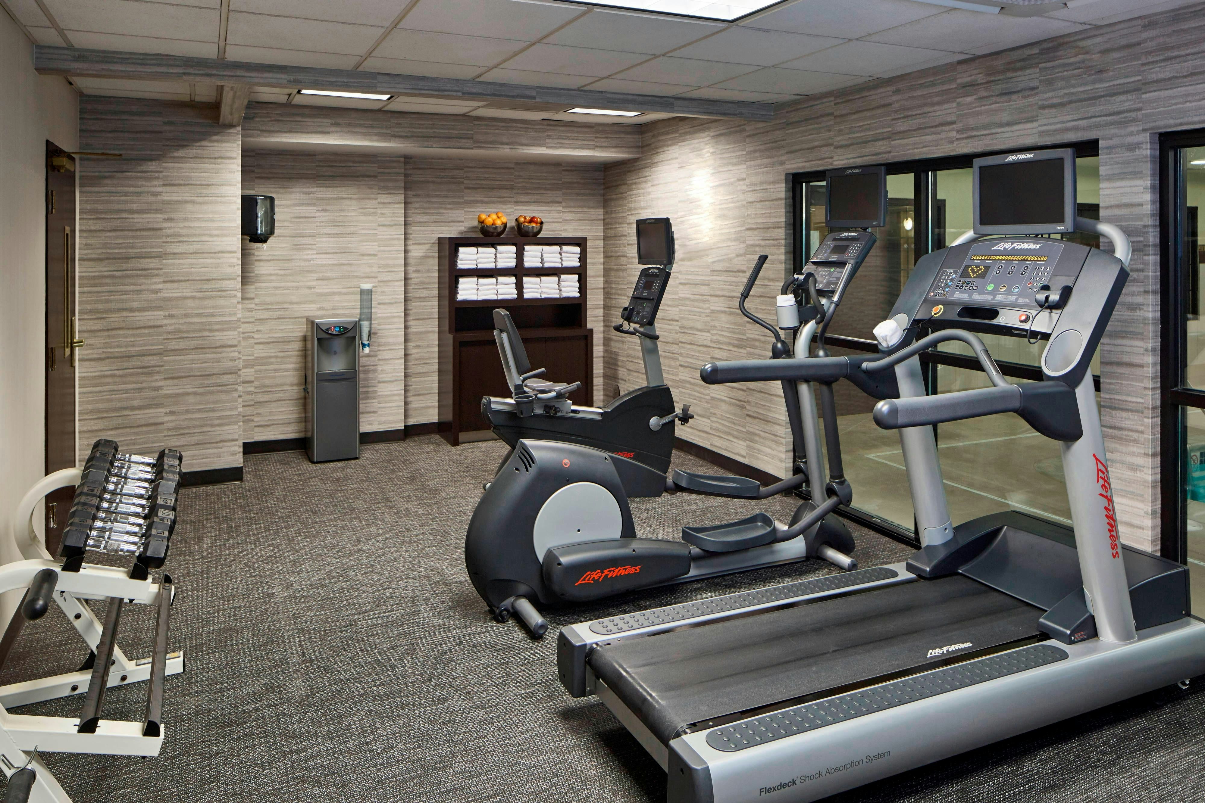 Courtyard By Marriott Portland Southeast Clackamas 7/19