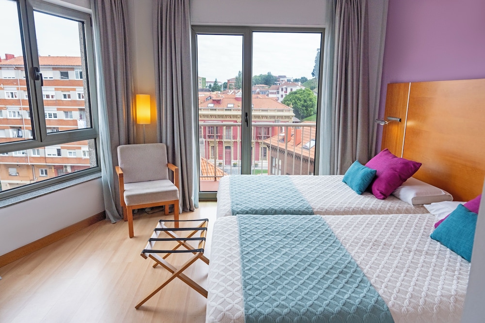 غرفة سوبيريور بسريرين منفصلين بإطلالة على المدينة، Hotel Faranda Marsol Candas, Ascend Hotel Collection 3/6