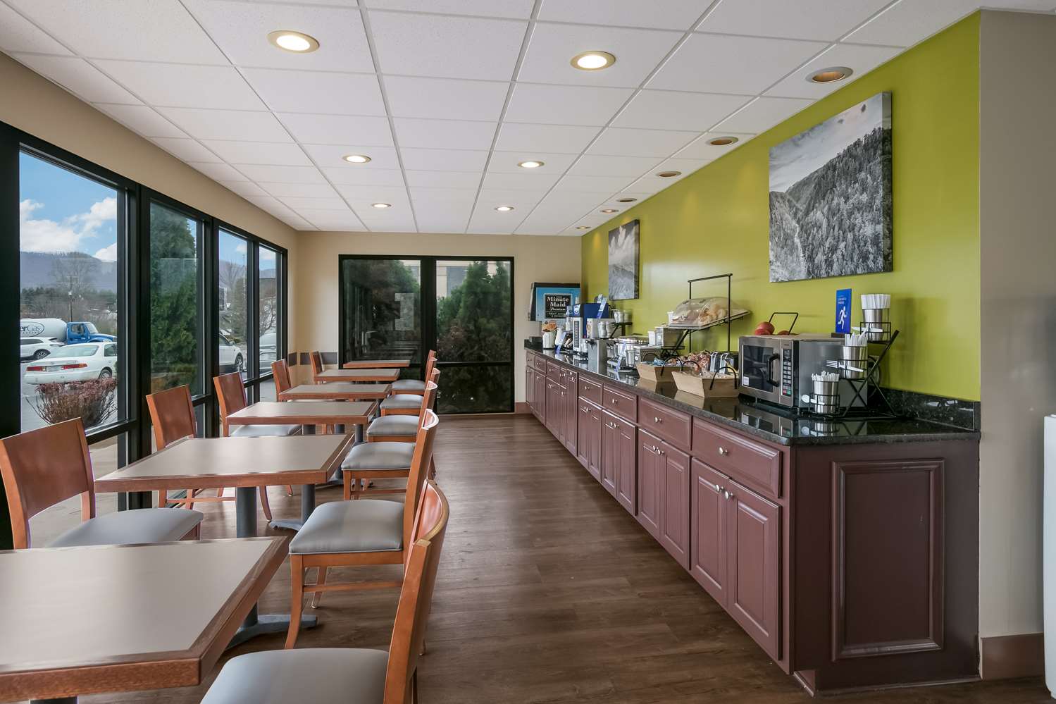 Best Western Milton Inn 3/8