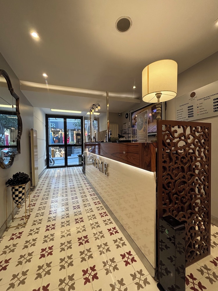 Wame Suite Hotel 16/85