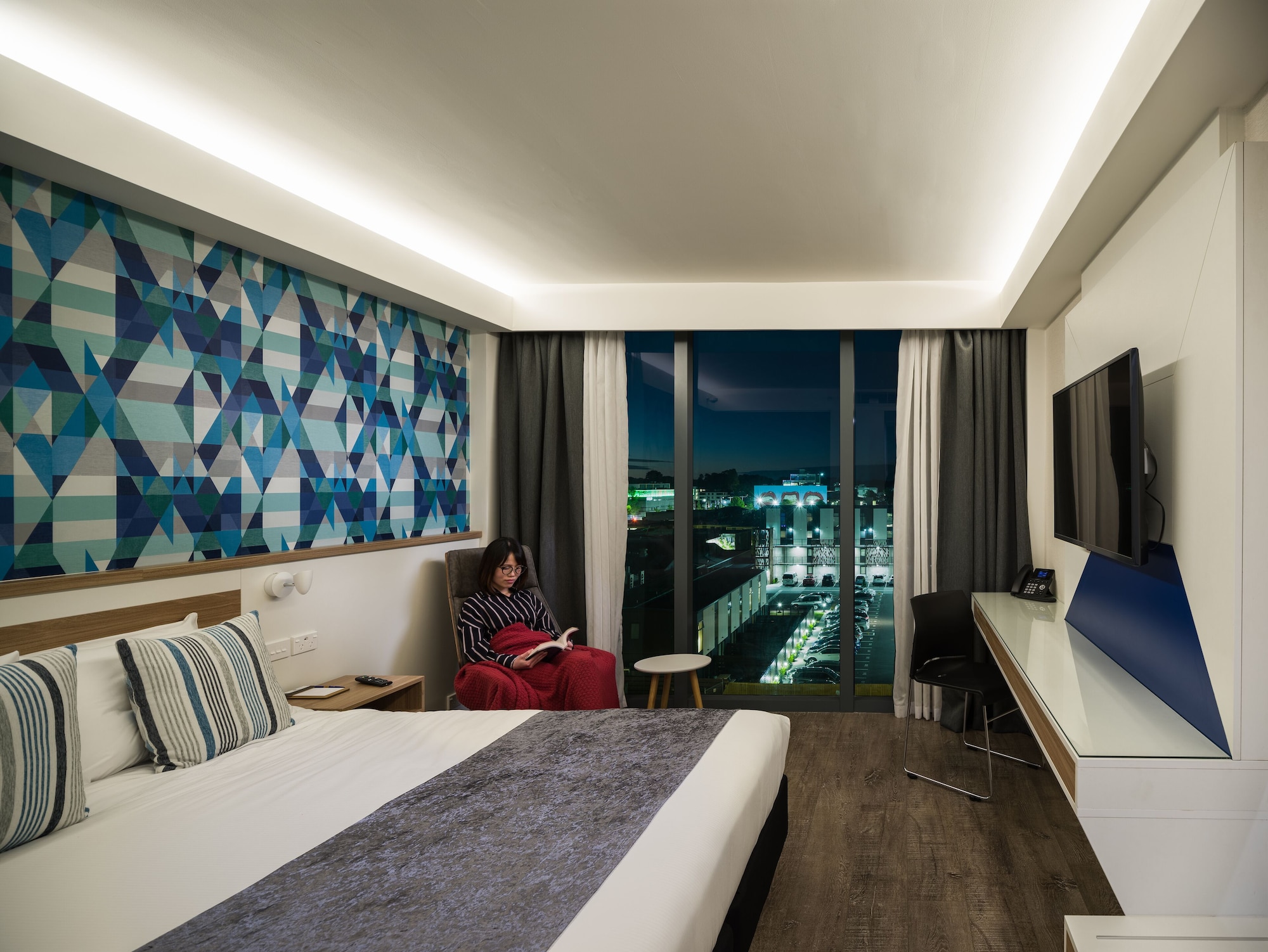 STUDIO, KING BED, ACCESSIBLE