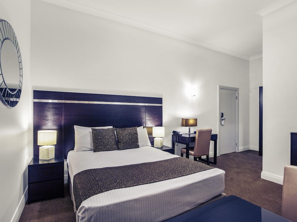 Mercure Maitland Monte Pio 17/50