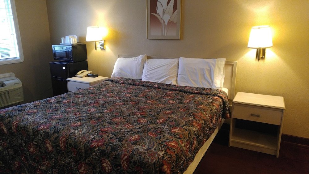 Surf City Inn And Suites 22/50