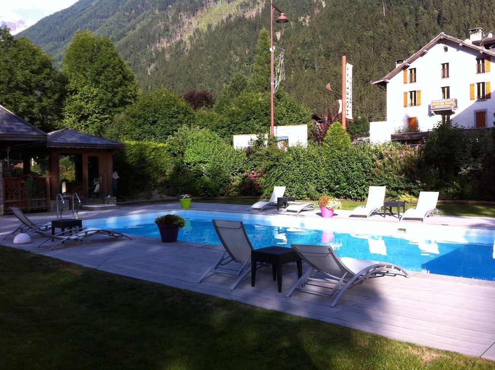 Hotel L'Oustalet 35/45