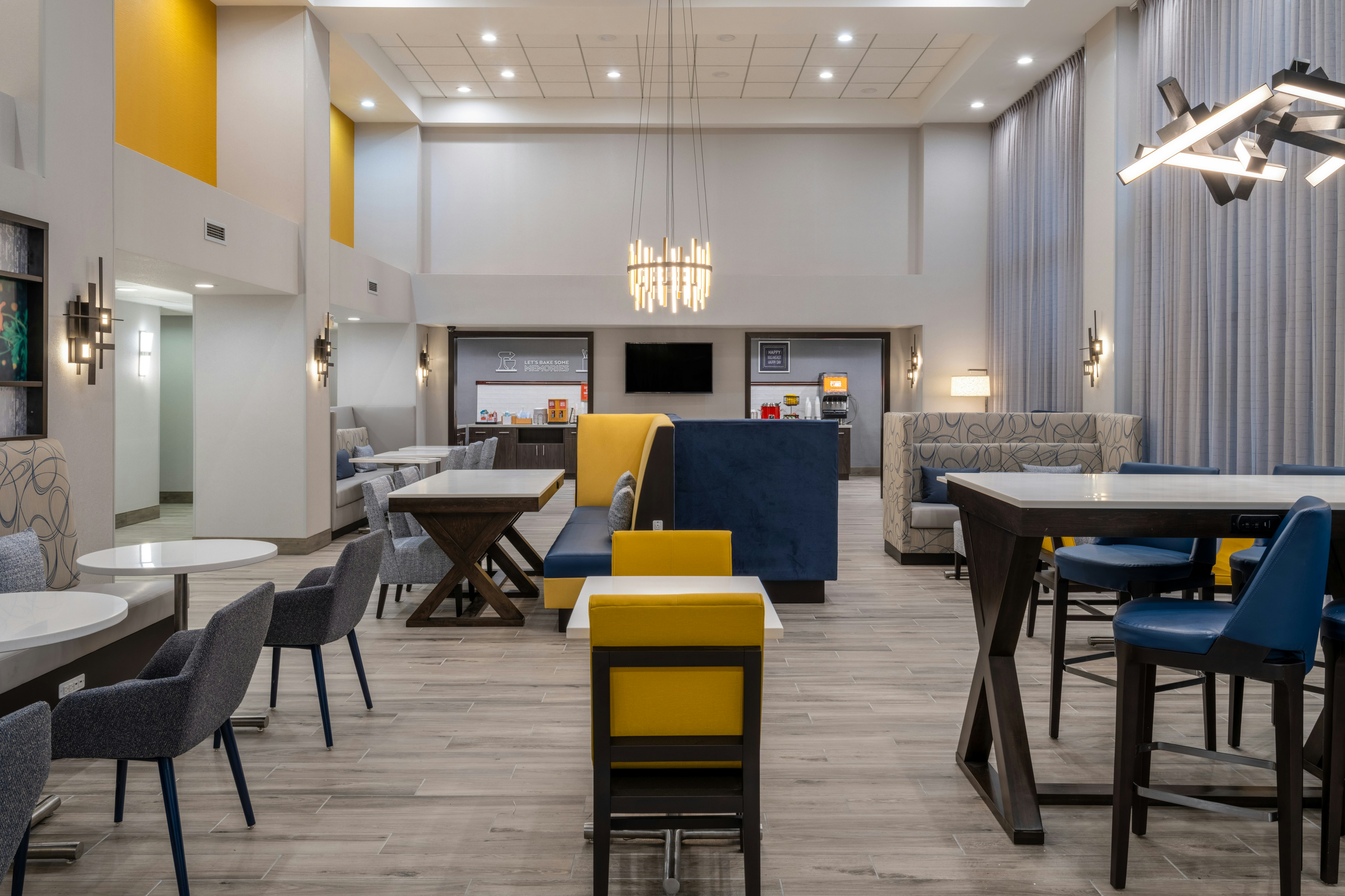 Hampton Inn Suites Agoura Hill 34/46