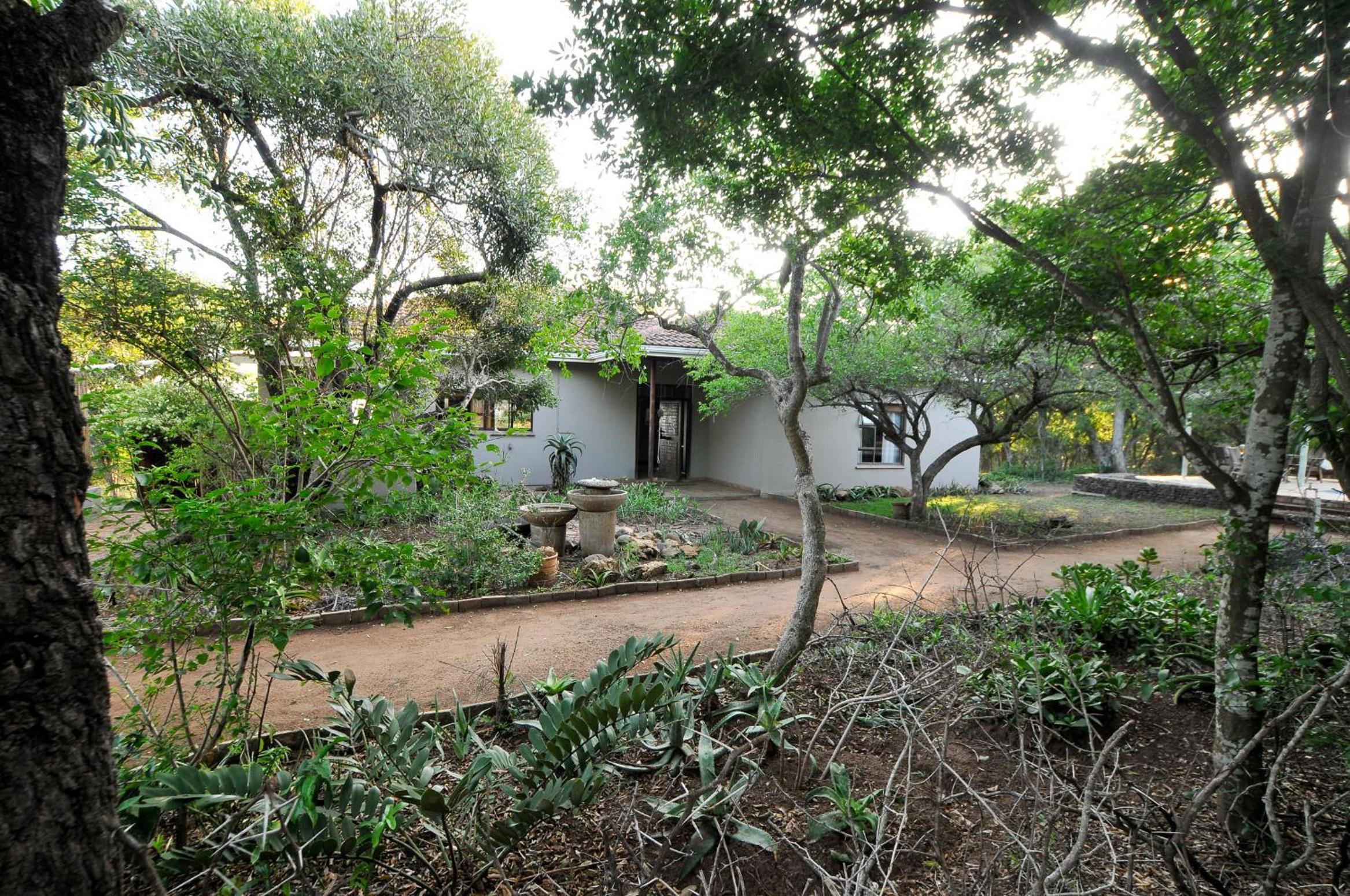 Hluhluwe River Lodge 26/35