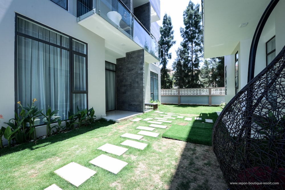 Sepon Boutique Resort 57/61