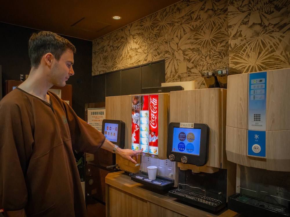 Capsule Hotel Anshin Oyado Shinbashi 41/50