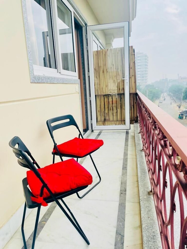 ZEN Suites Golf Course Road 30/50