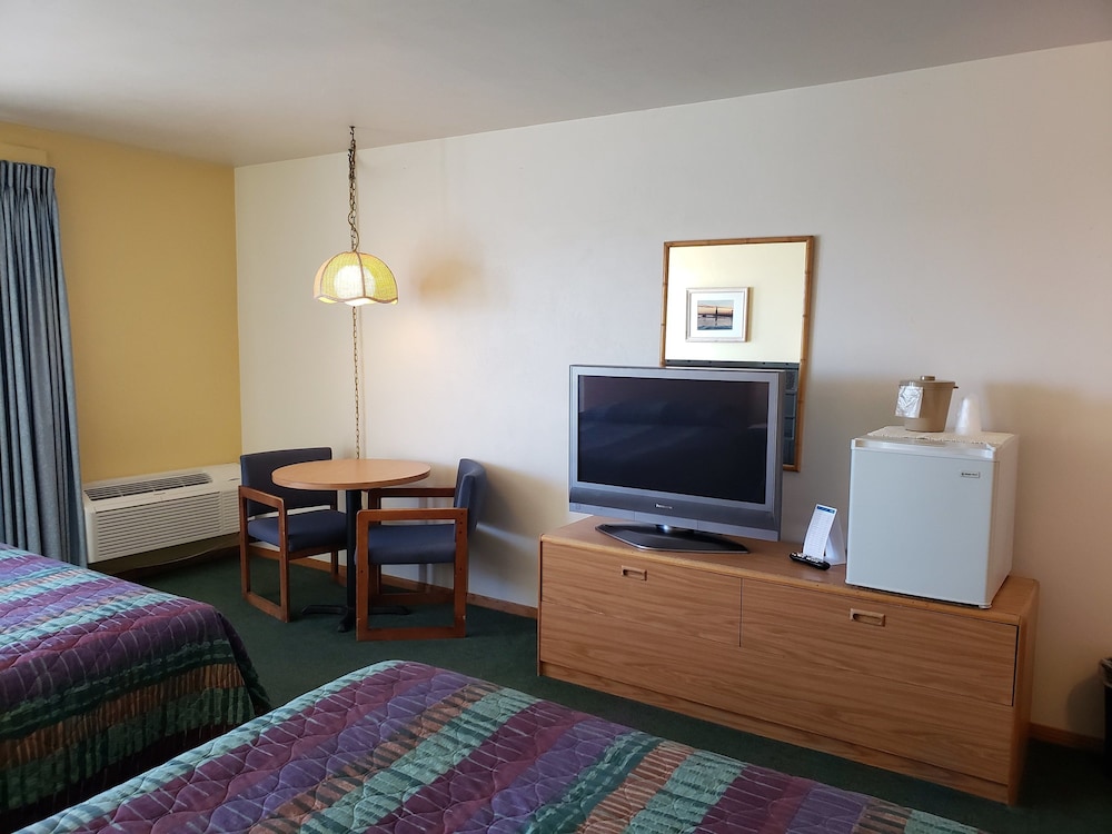 Algoma Beach Motel 20/35