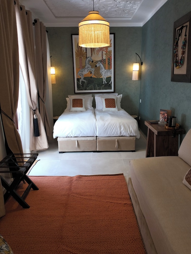 Riad Laora 26/80