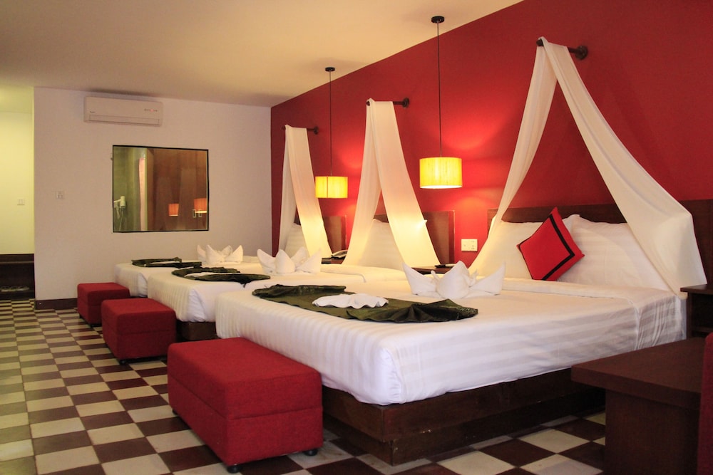 MEKONG ANGKOR PALACE HOTEL 25/70