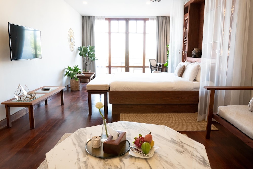 Amanjaya Pancam Suites Hotel 58/67