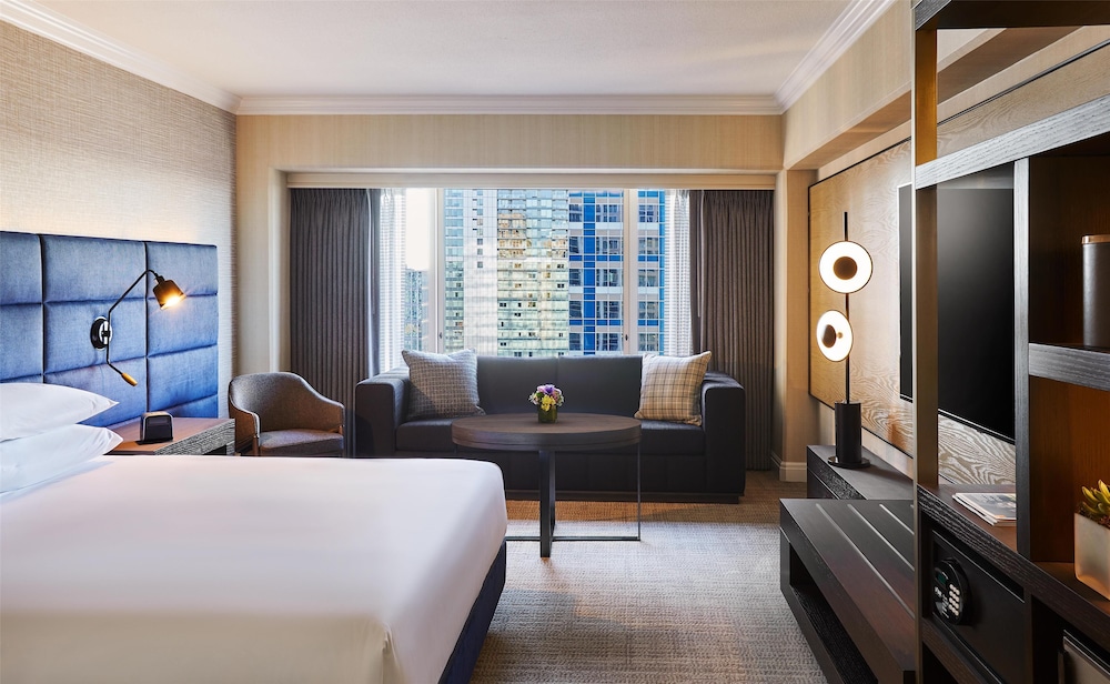 Hyatt Regency Bellevue 30/72